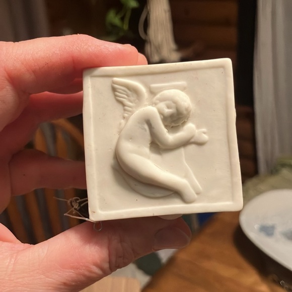 Vintage Dept 56 “Joy.” Ornament bisque - Picture 4 of 7